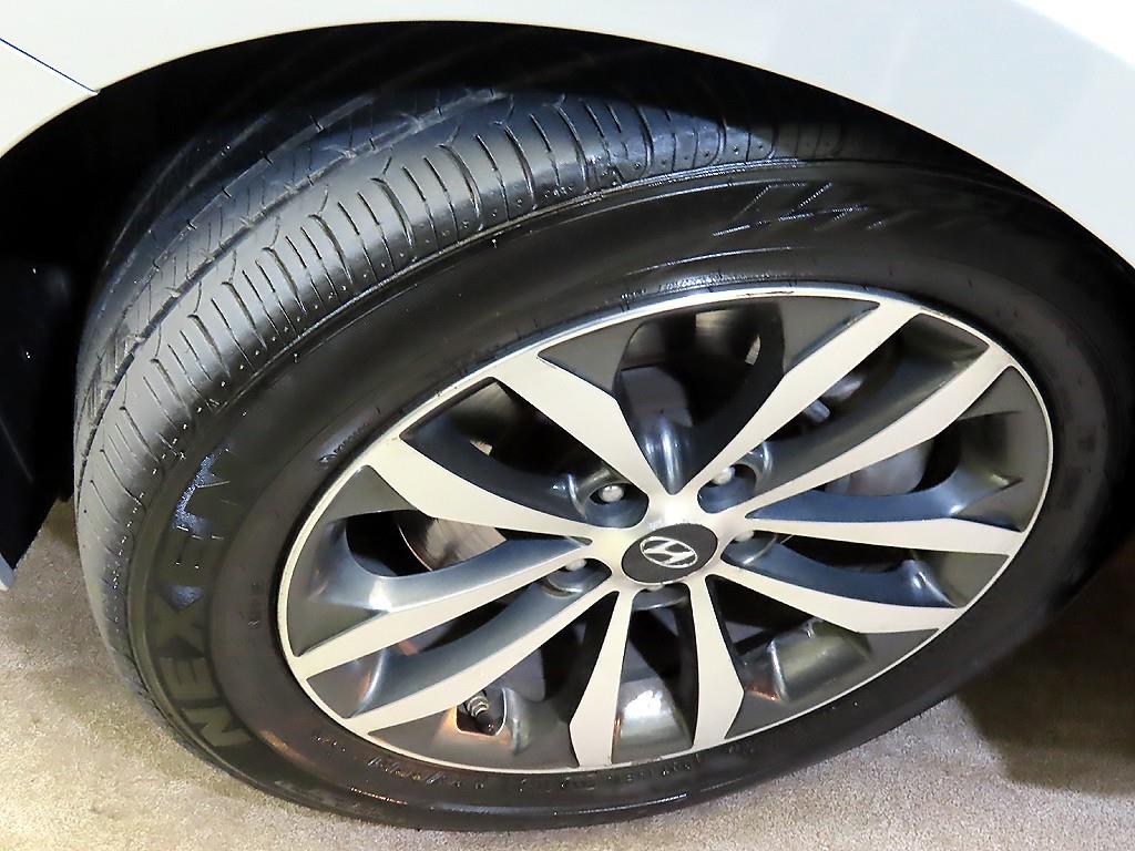 HYUNDAI Grandeur 2011 Gris - Importación desde Corea - HF Imports Iquique - Foto 19