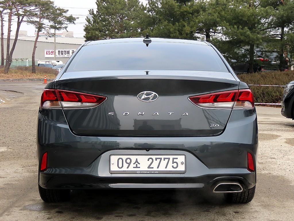 HYUNDAI Sonata - Vista 4
