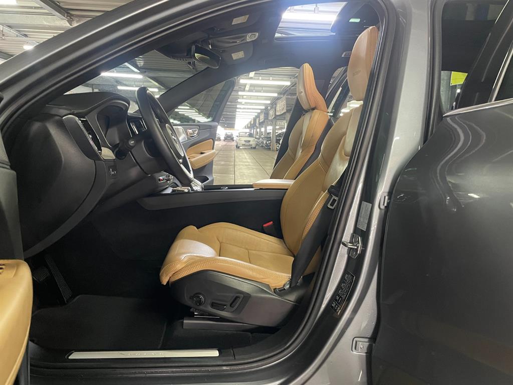 Volvo XC60 2020 Gris - Importación desde Corea - HF Imports Iquique - Foto 17