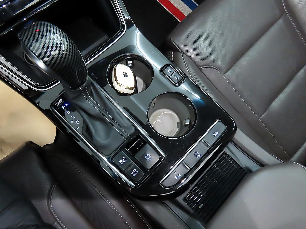 HYUNDAI Grandeur - Vista 10