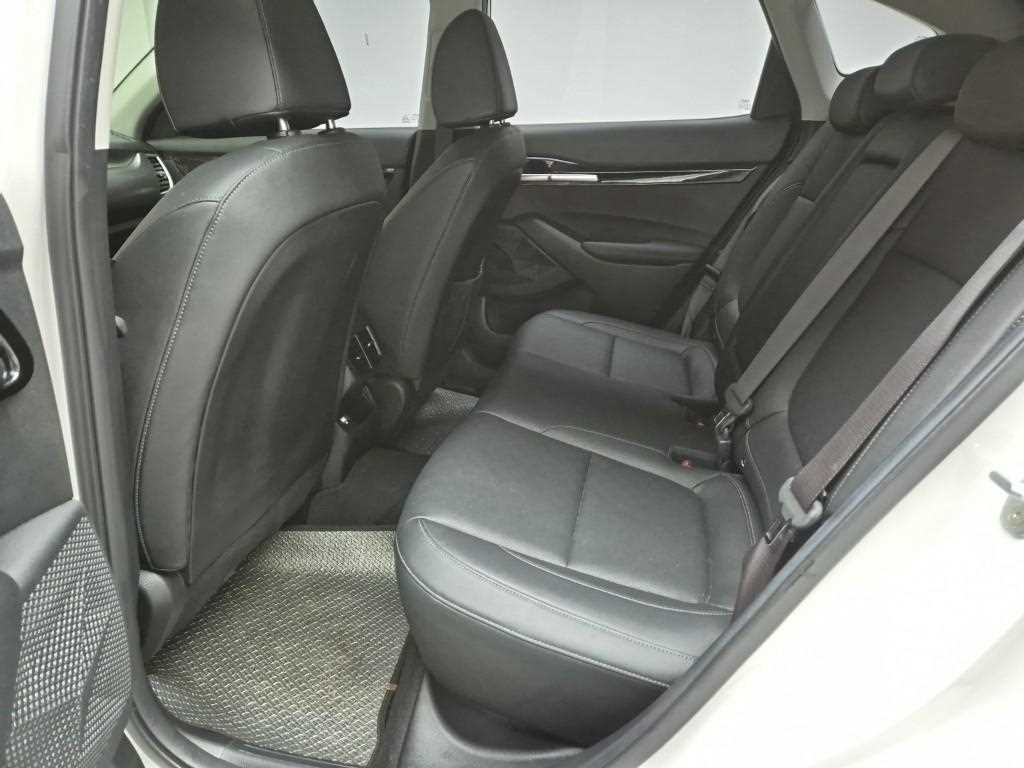 KIA Seltos - Vista 12