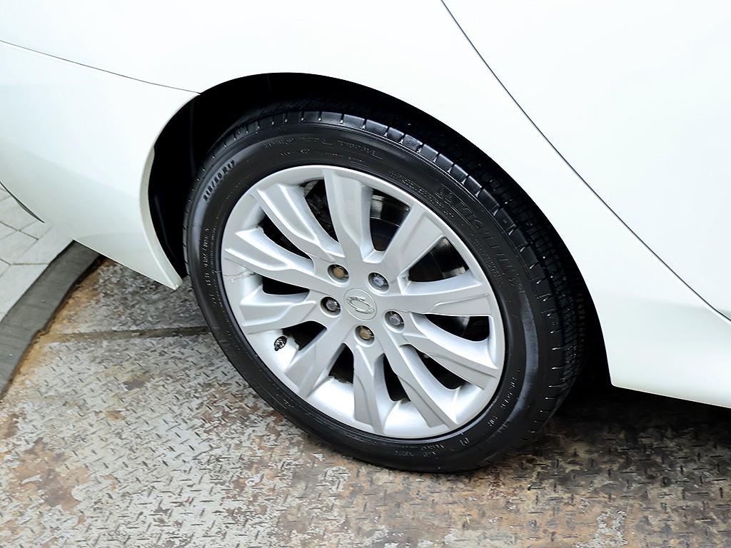 SAMSUNG SM5 2014 Blanco - Importación desde Corea - HF Imports Iquique - Foto 7