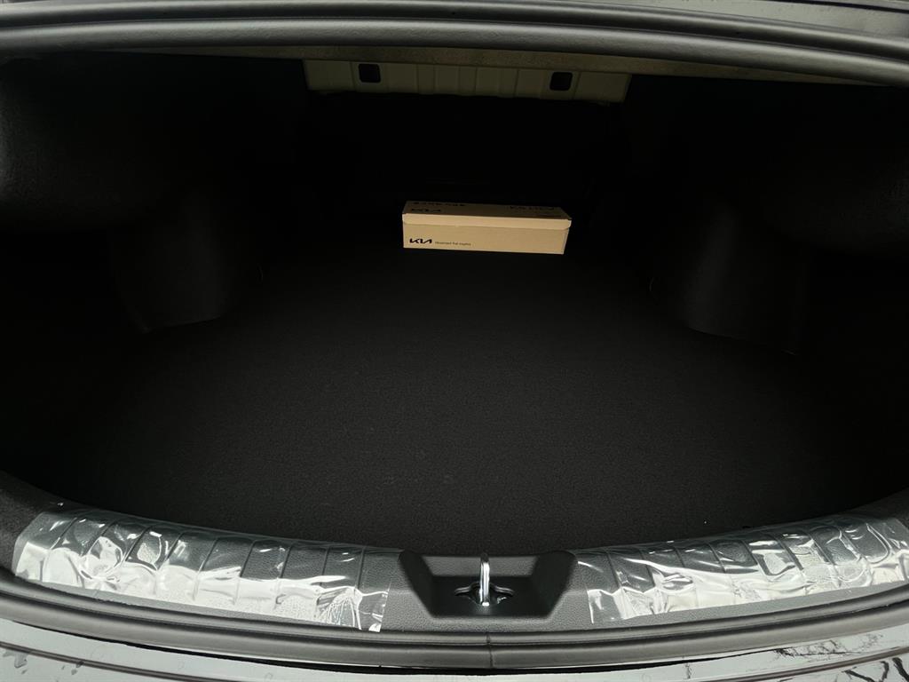 KIA K5 2026 Negro - Importación desde Corea - HF Imports Iquique - Foto 18