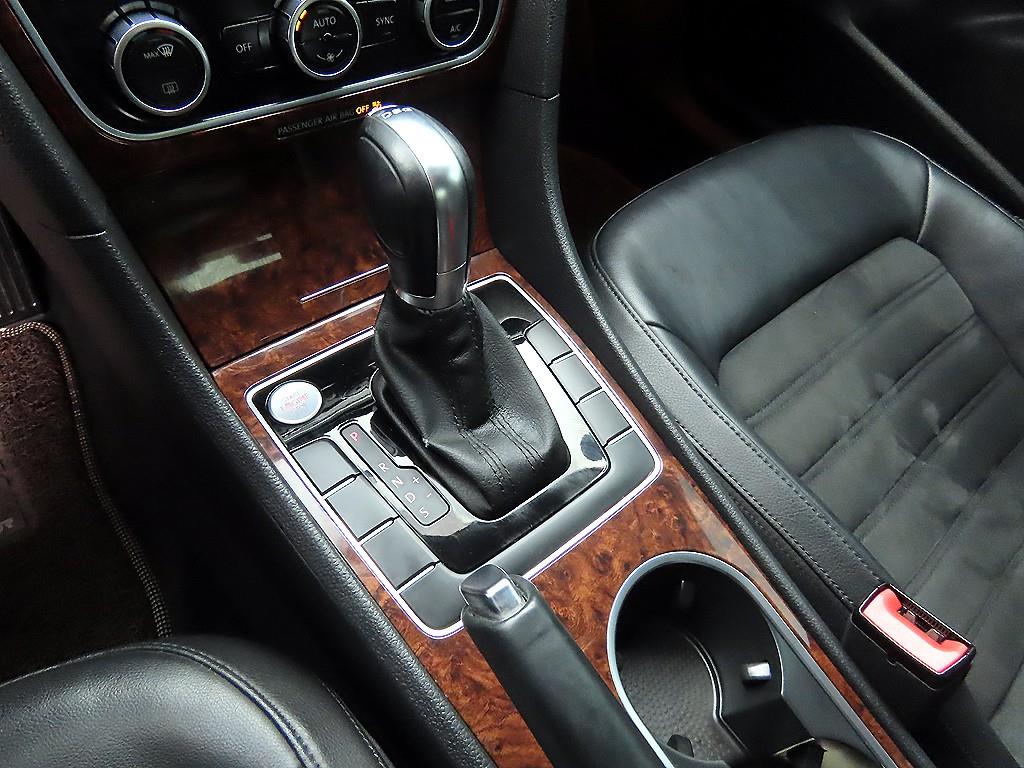 Volkswagen Passat - Vista 10