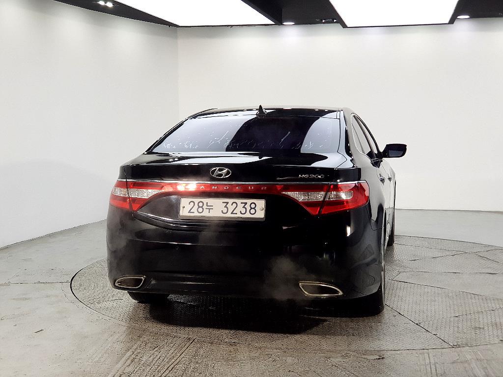 HYUNDAI Grandeur - Vista 3