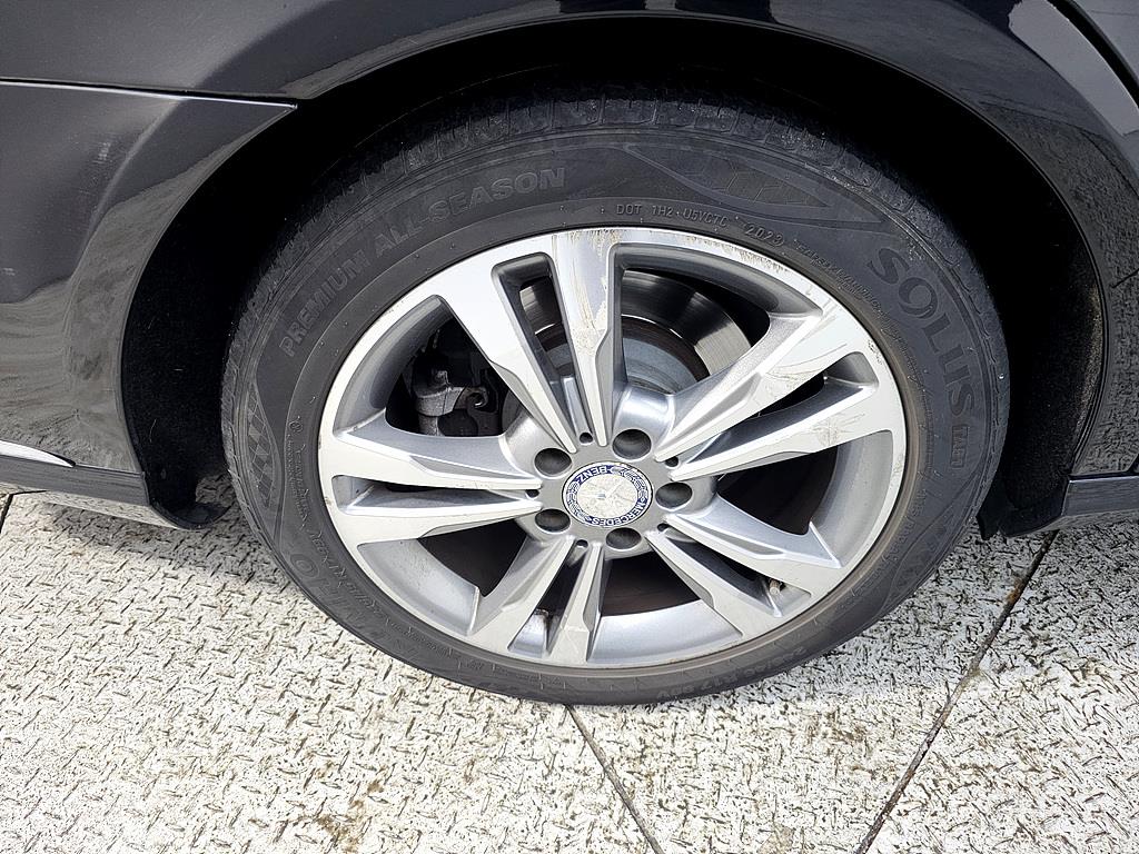 Mercedes Benz E class 2016 Negro - Importación desde Corea - HF Imports Iquique - Foto 20