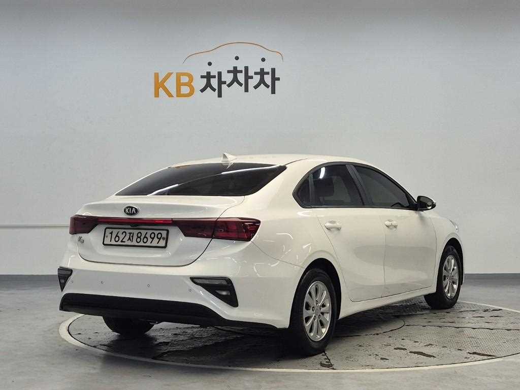 KIA K3 - Vista 3