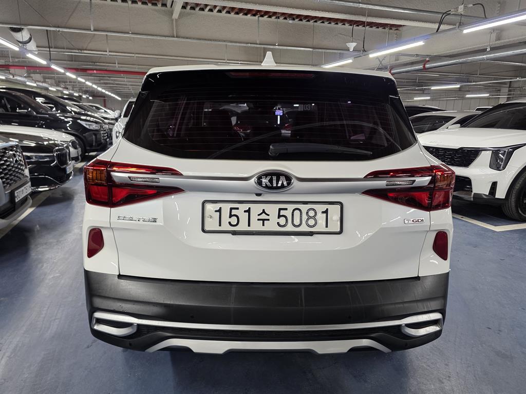 KIA Seltos - Vista 5