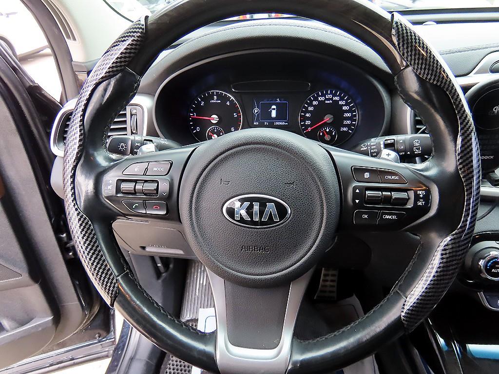KIA Sorento - Vista 8