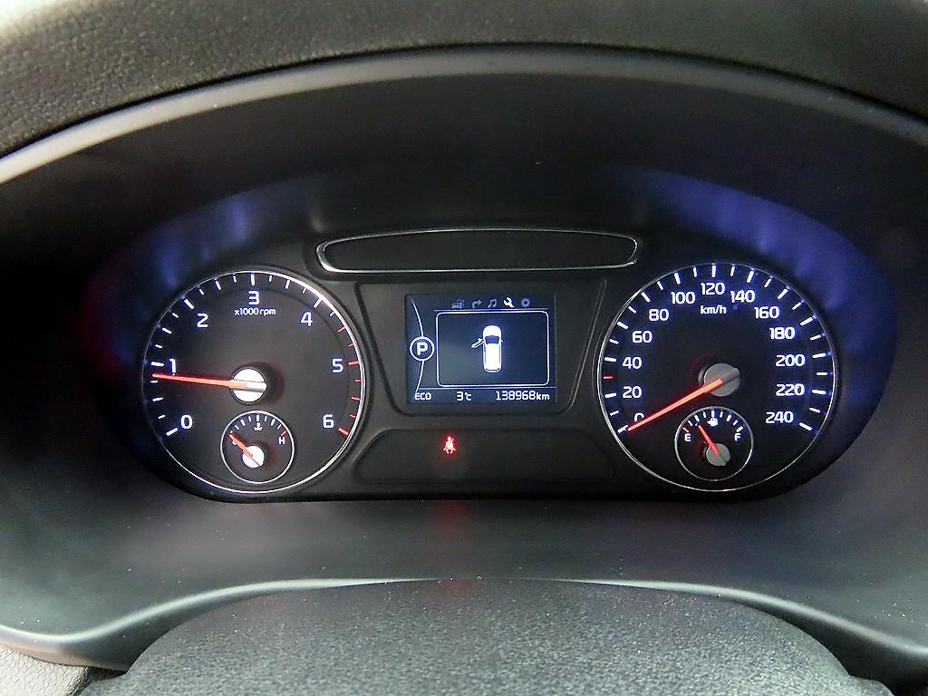 KIA Sorento - Vista 9