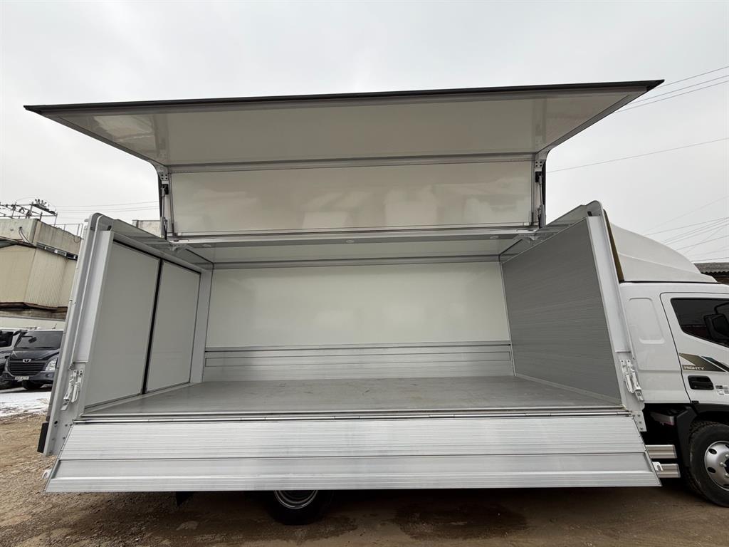 medium and large cargo truck - Vista 8