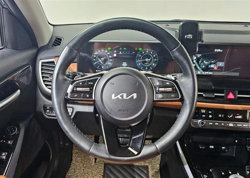 KIA Seltos - Vista 11