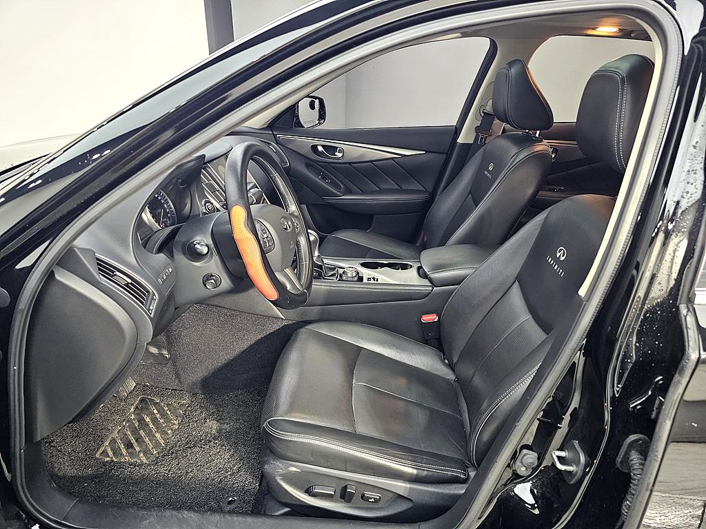 Infiniti Q - Vista 8