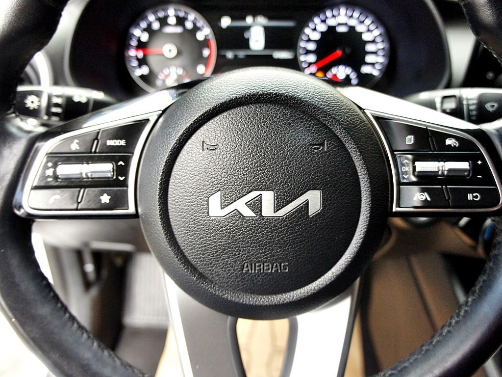 KIA K3 2022 Blanco - Importación desde Corea - HF Imports Iquique - Foto 8