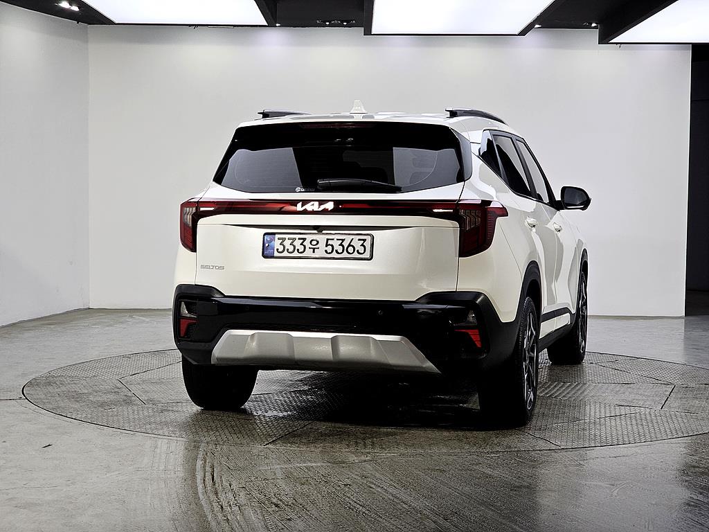 KIA Seltos - Vista 3