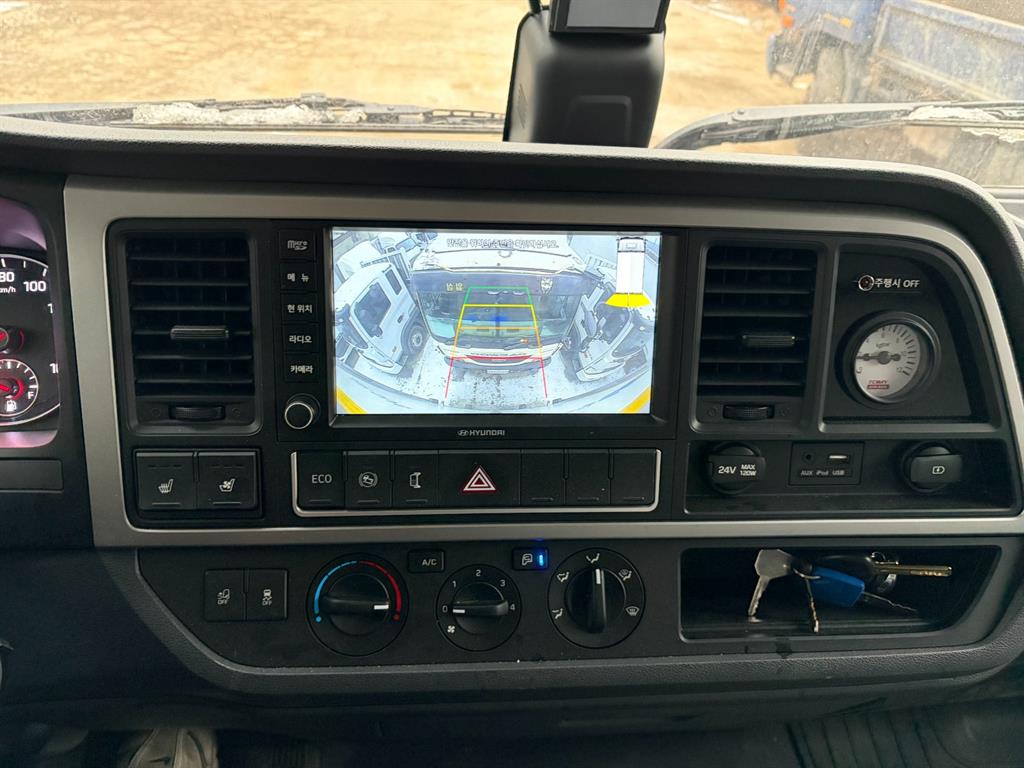 medium and large cargo truck 2026 Blanco - Importación desde Corea - HF Imports Iquique - Foto 17