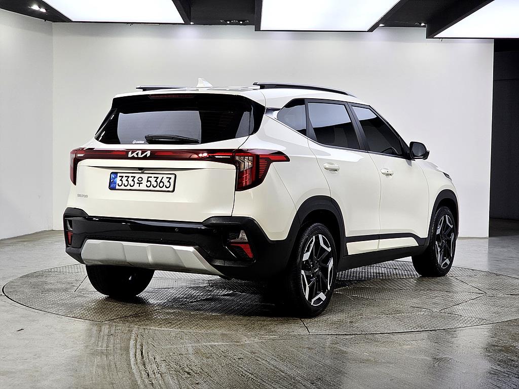 KIA Seltos - Vista 4