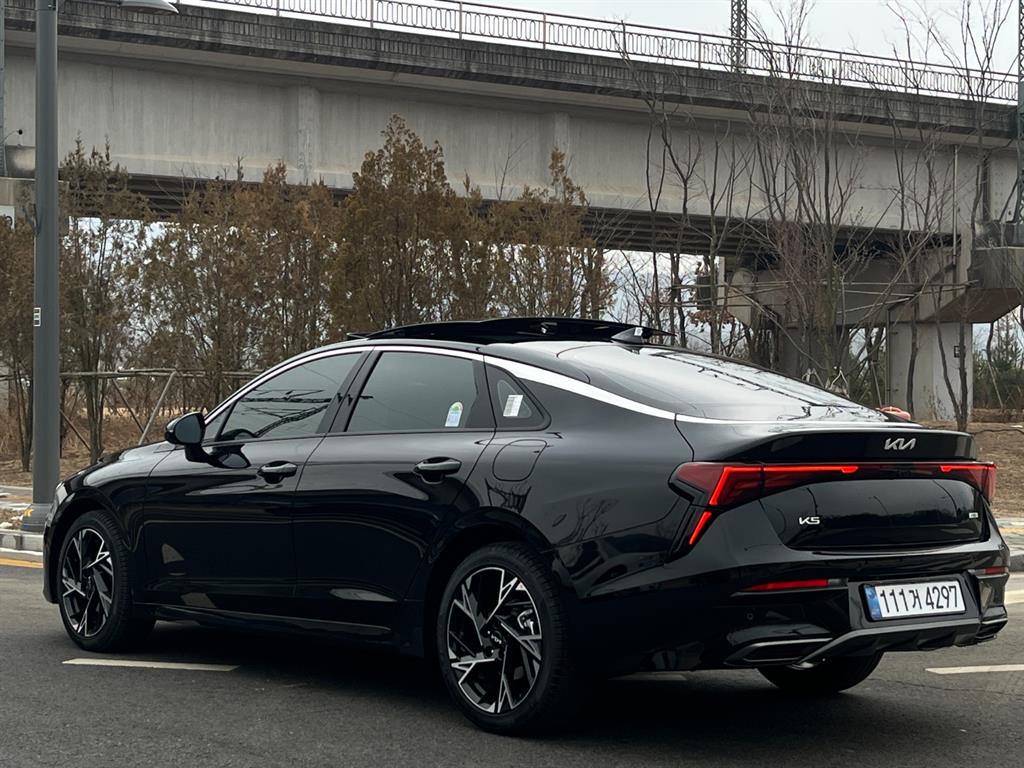 KIA K5 - Vista 3
