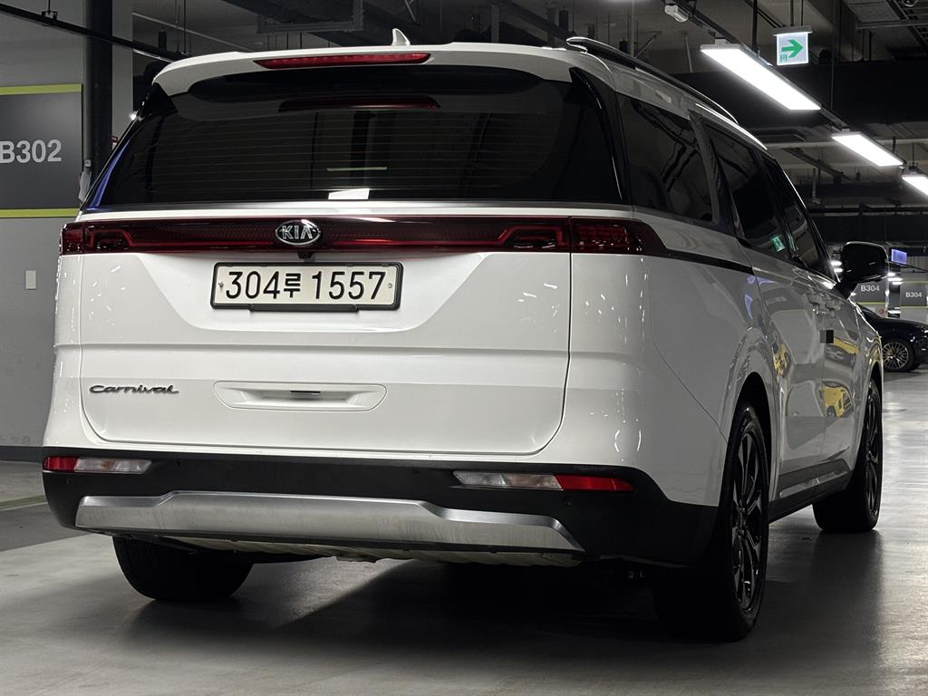 KIA Carnival - Vista 4