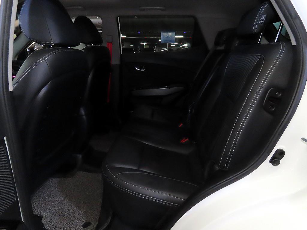 Ssangyong Tivoli - Vista 7