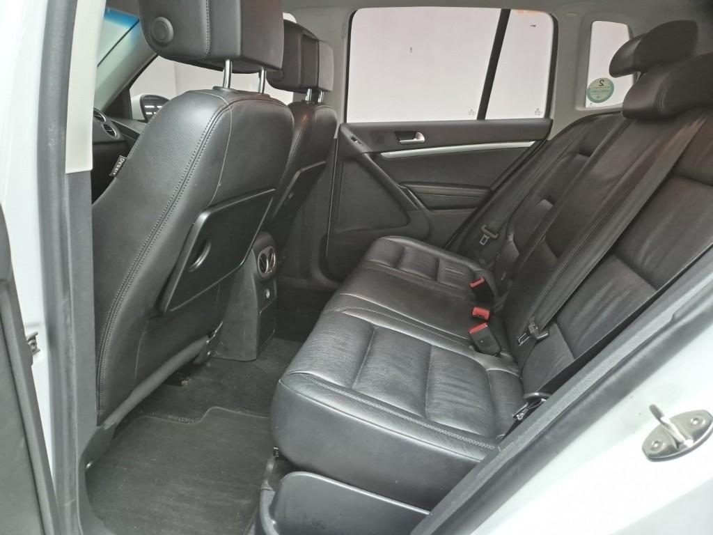 Volkswagen Tiguan - Vista 11