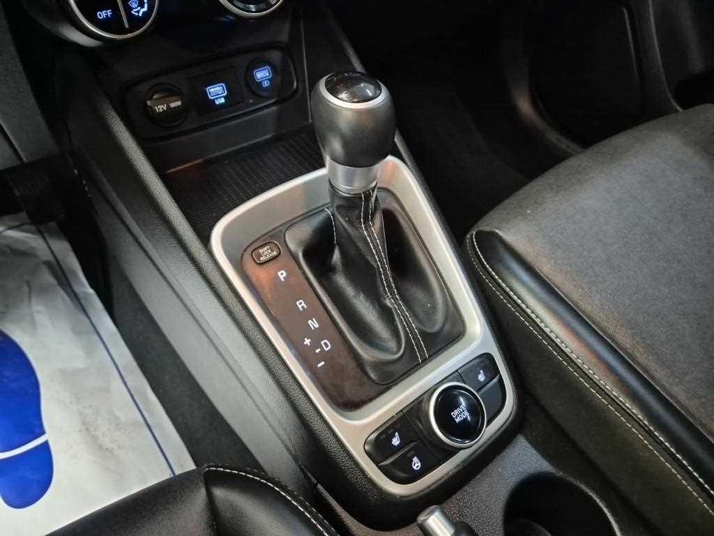 HYUNDAI Venue - Vista 8