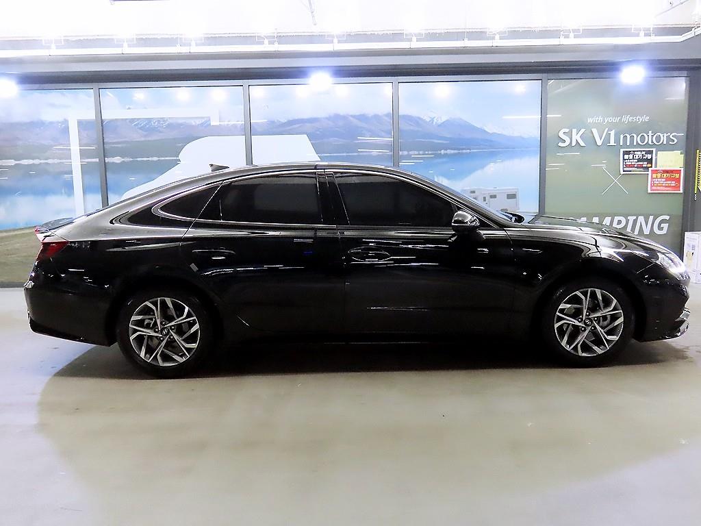 HYUNDAI Sonata - Vista 3