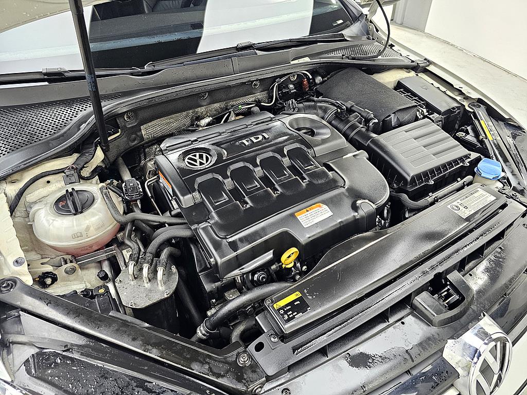 Volkswagen Golf - Vista 6