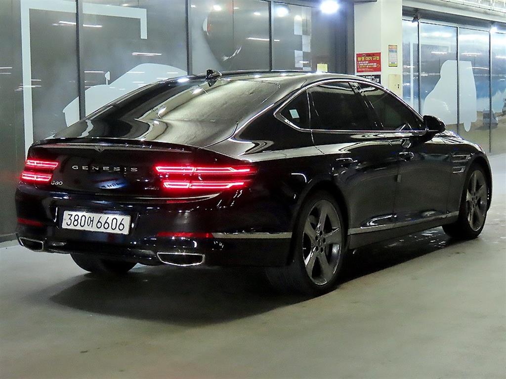 Genesis G80 - Vista 4