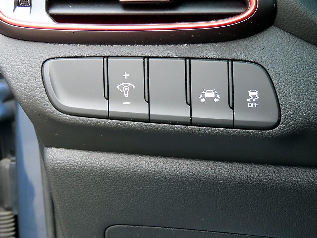 HYUNDAI i30 - Vista 12