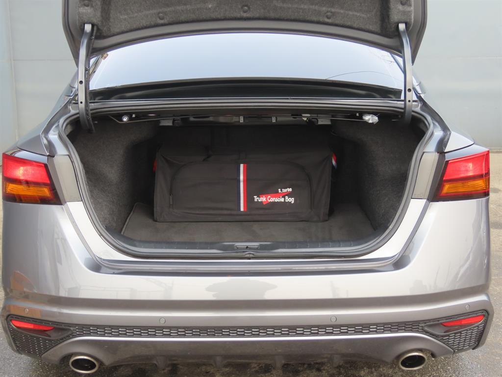 Nissan Altima - Vista 9