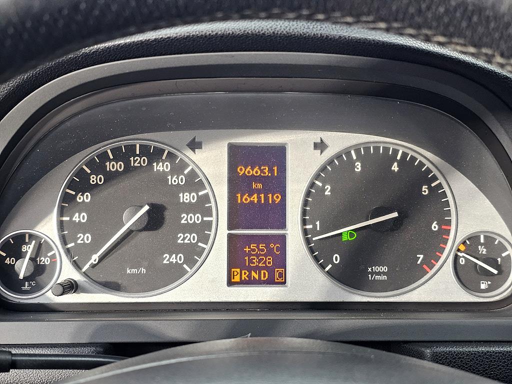 Mercedes Benz B Class (MY B) - Vista 7