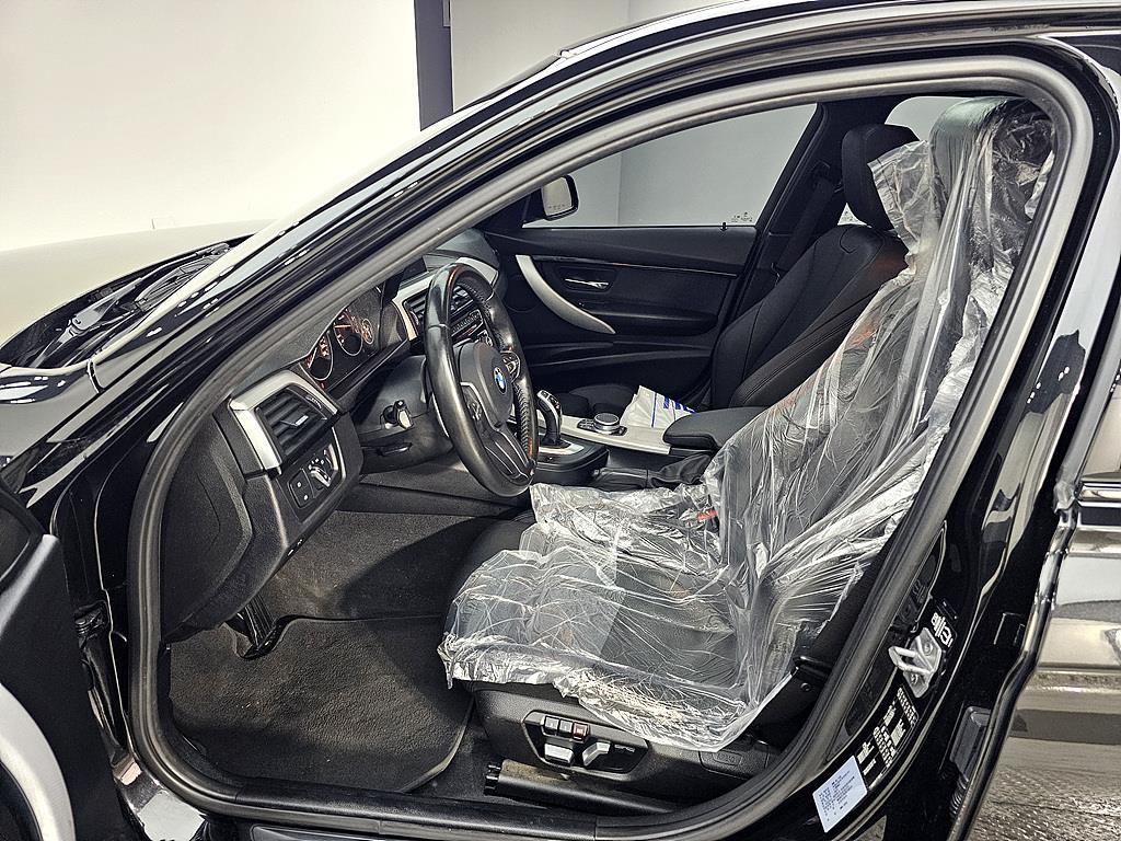 BMW 3 series - Vista 8