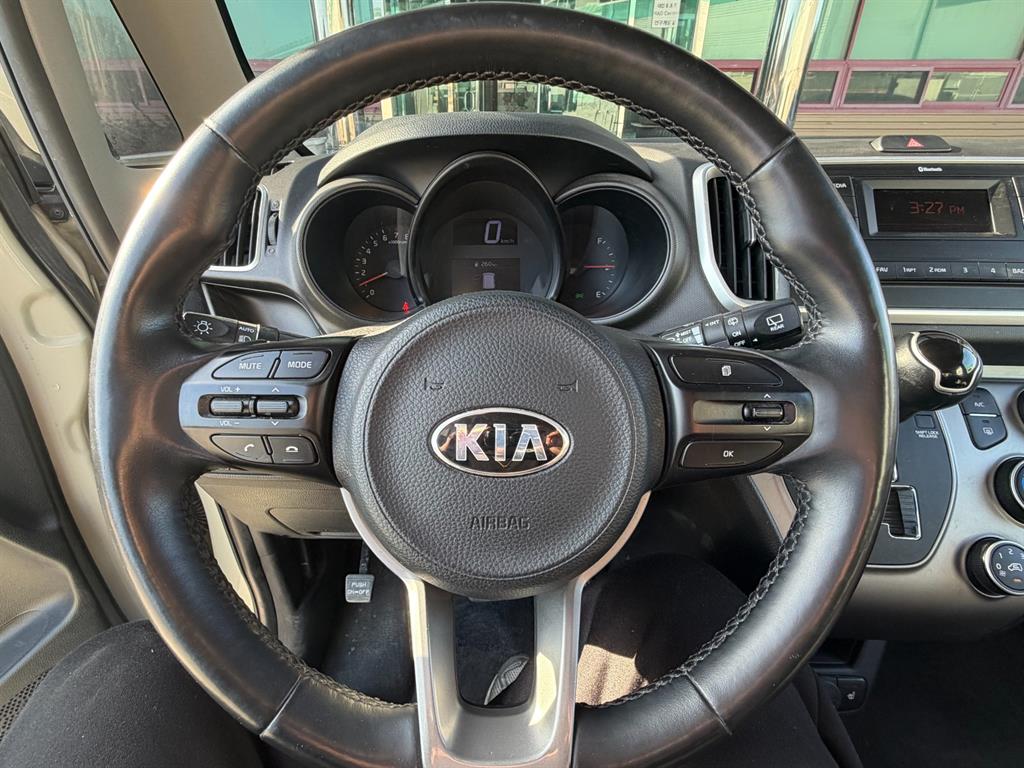 KIA Ray - Vista 5