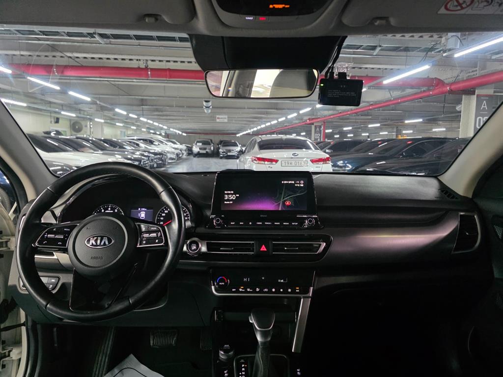 KIA Seltos 2022 Blanco - Importación desde Corea - HF Imports Iquique - Foto 18