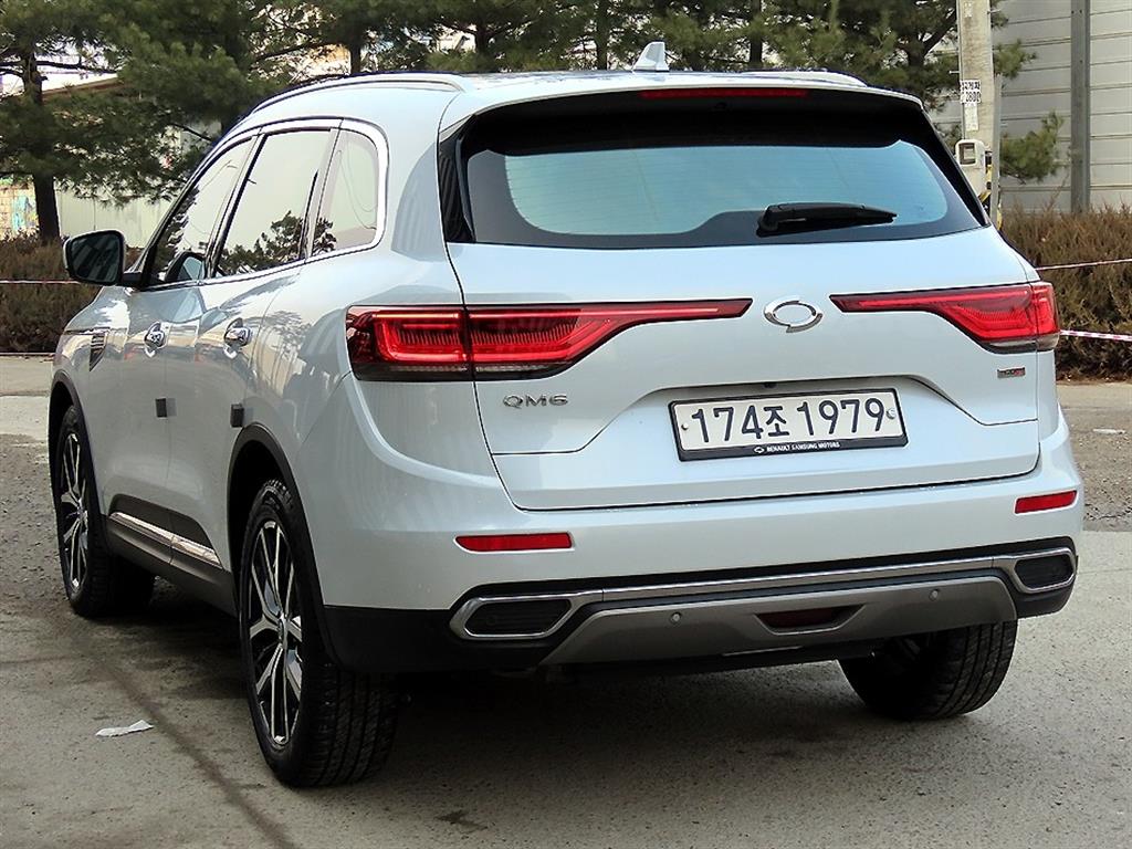 SAMSUNG QM6 - Vista 3