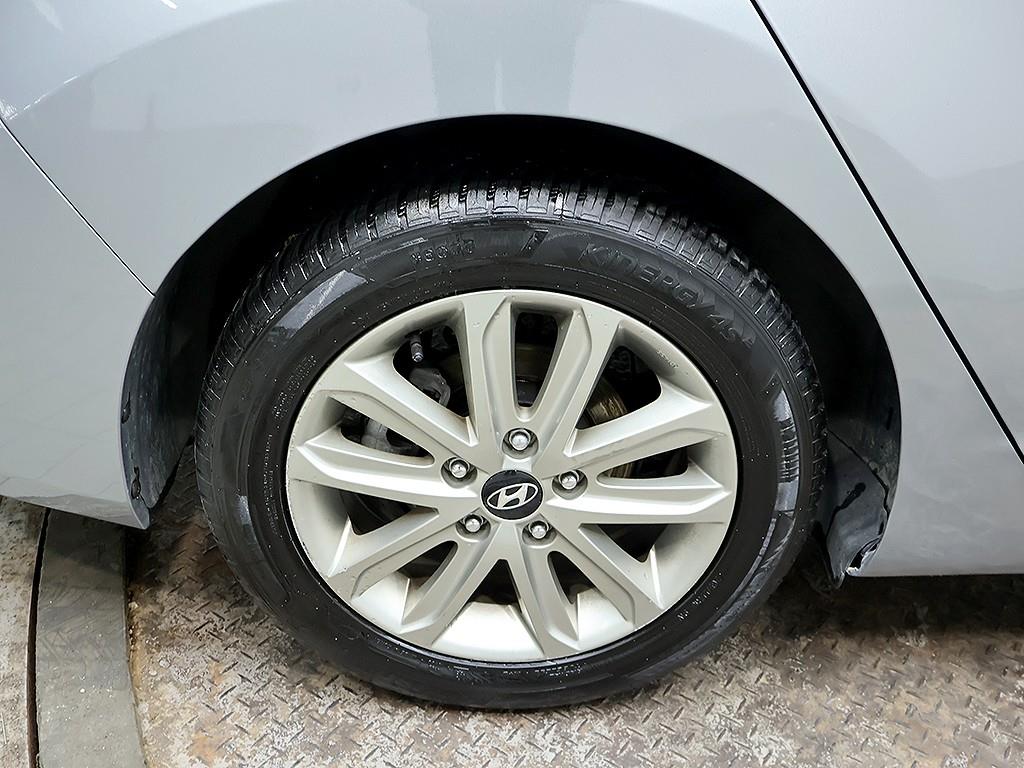 HYUNDAI Avante 2015 Gris - Importación desde Corea - HF Imports Iquique - Foto 7