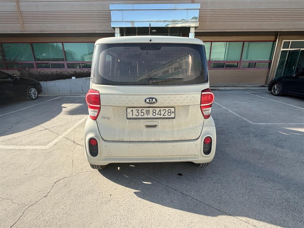 KIA Ray - Vista 4