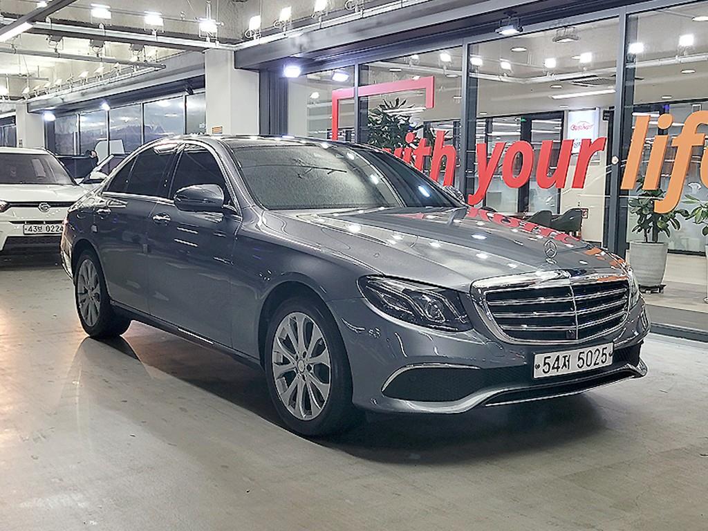 Mercedes Benz E class 2017 Gris - Importación desde Corea - HF Imports Iquique - Foto 1