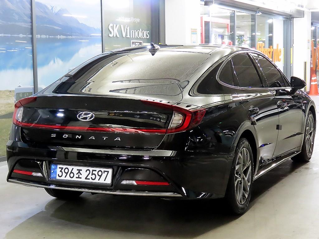HYUNDAI Sonata - Vista 4