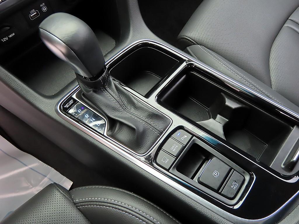 HYUNDAI Sonata - Vista 10