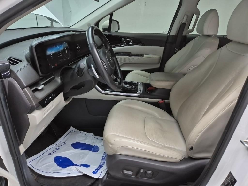 KIA Carnival - Vista 11