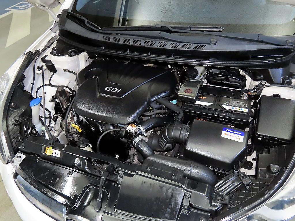 HYUNDAI Avante 2013 Blanco - Importación desde Corea - HF Imports Iquique - Foto 19