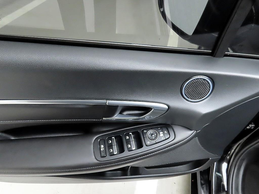 HYUNDAI Sonata - Vista 11