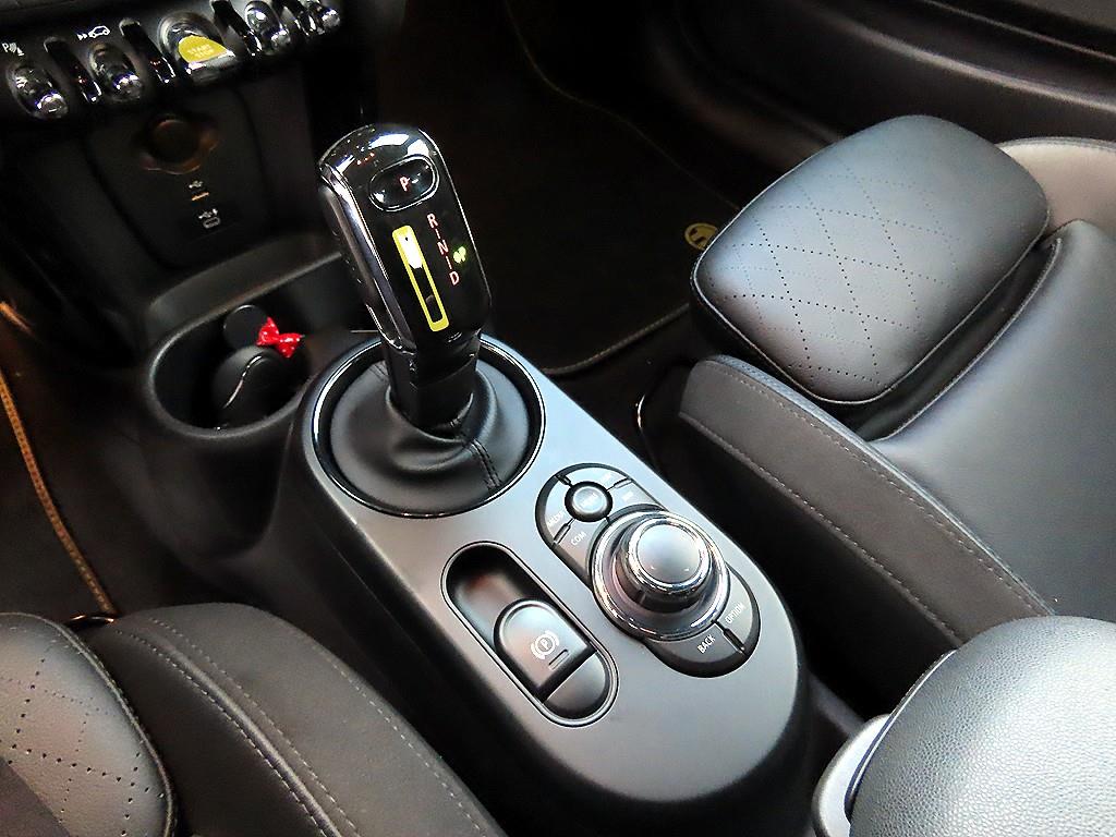 Mini Cooper Electric - Vista 11