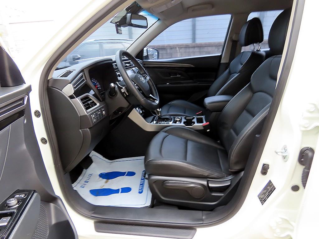 Ssangyong Korando - Vista 5