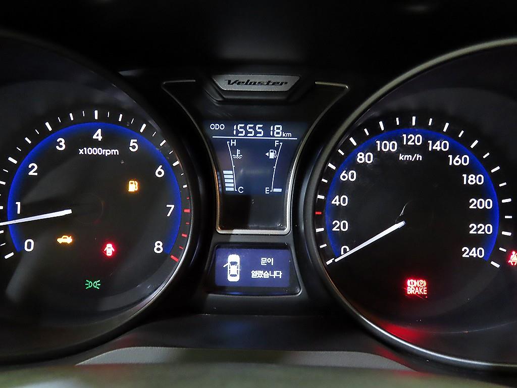 HYUNDAI Veloster - Vista 9