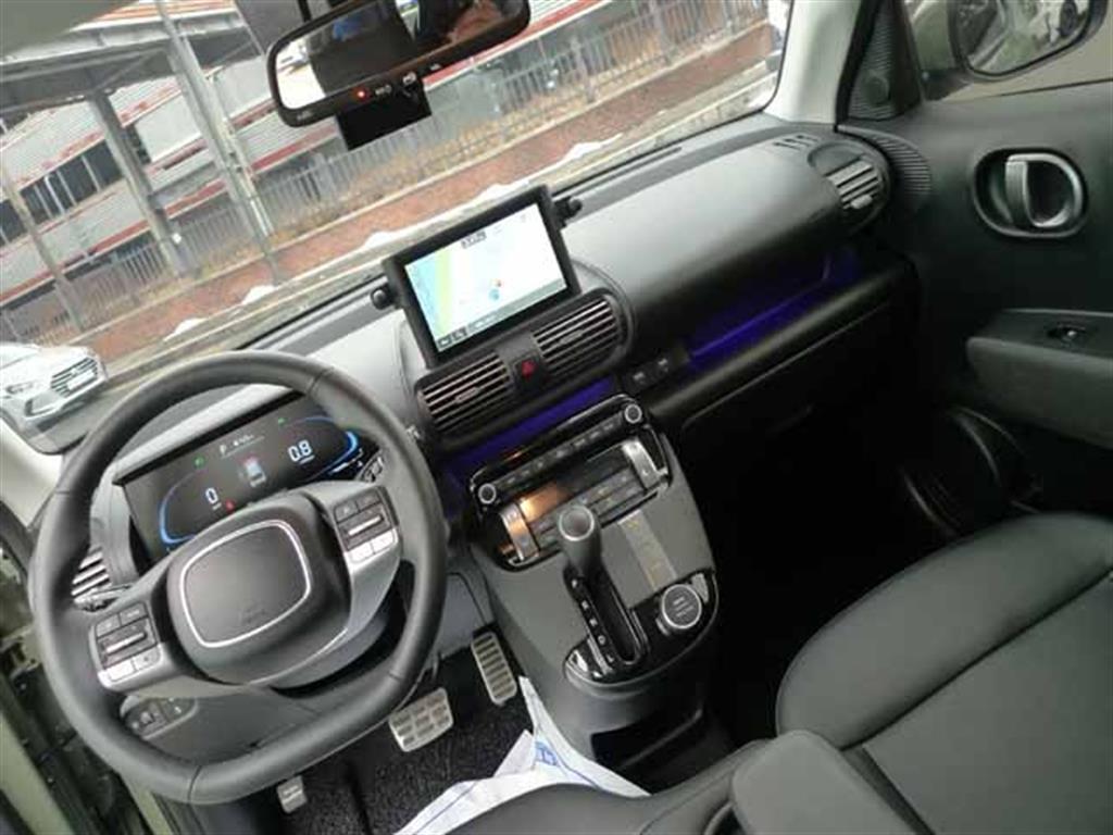 HYUNDAI Casper - Vista 9