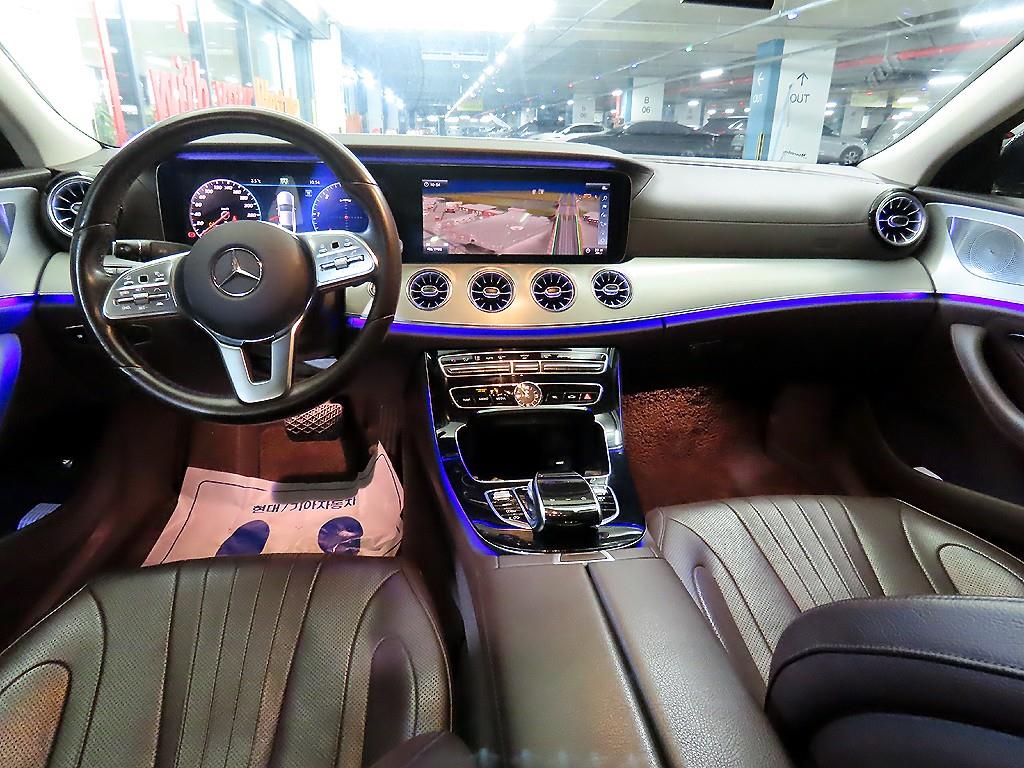 Mercedes Benz CLS Class - Vista 10