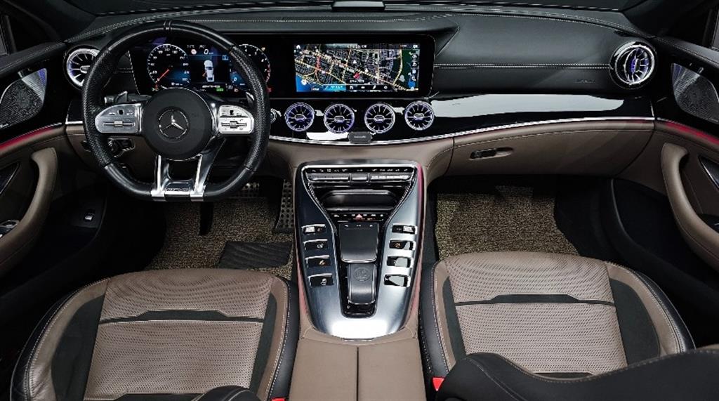 Mercedes Benz AMG GT - Vista 7